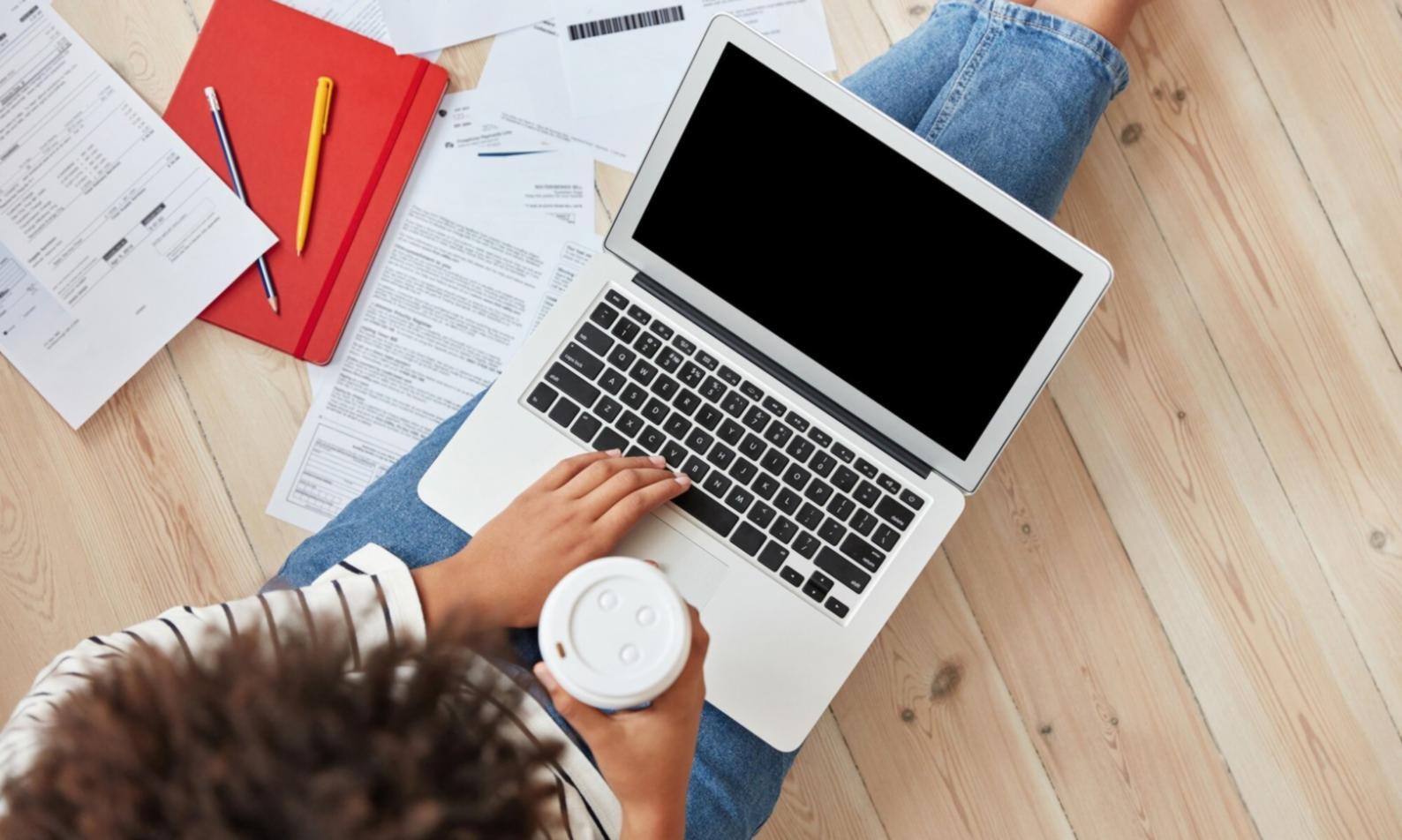 Atelier pratique d'optimisation budgétaire avec calculatrices et graphiques